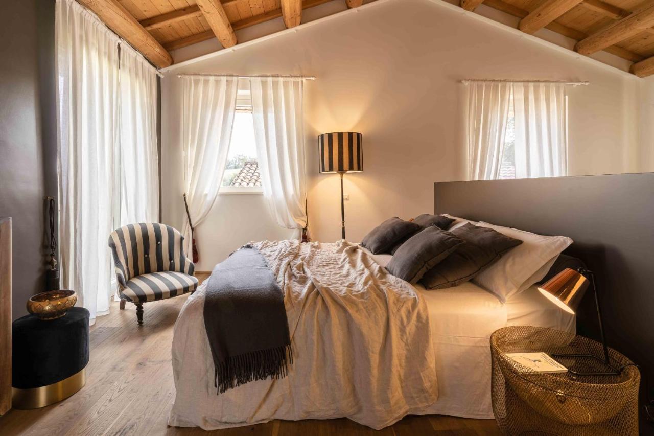 Casavostra - Ambience Suites Ostra Vetere Exterior photo