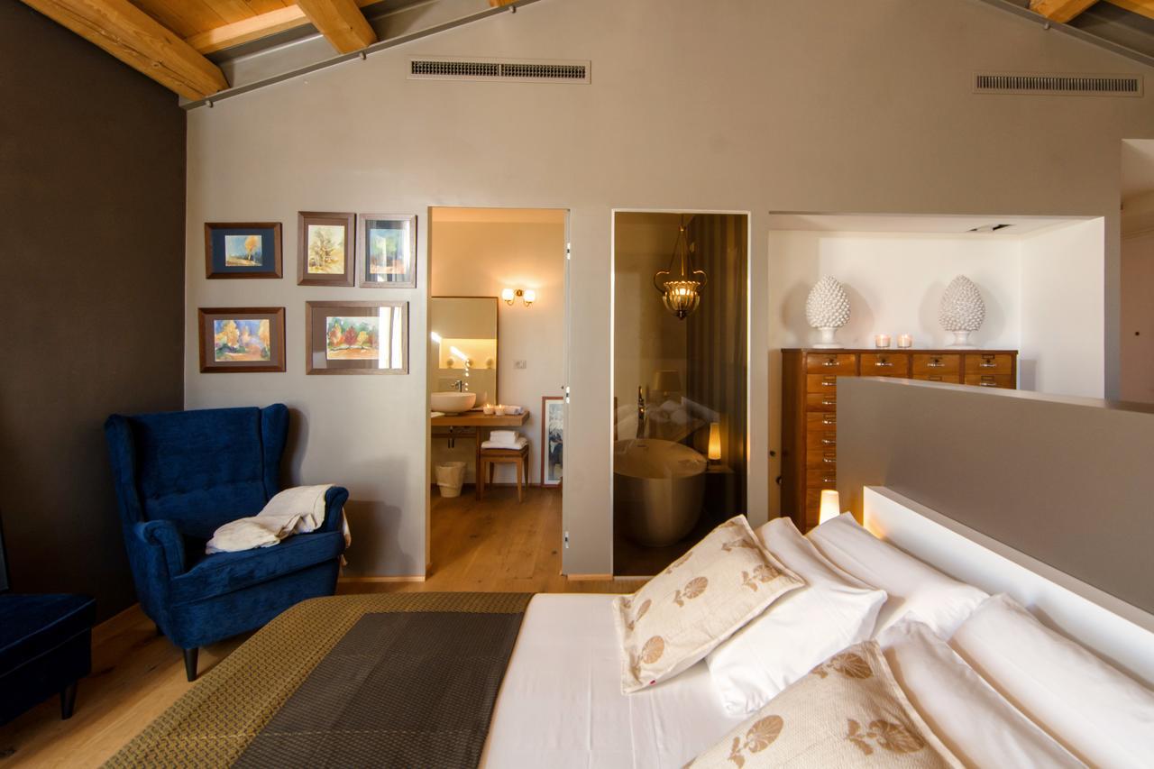 Casavostra - Ambience Suites Ostra Vetere Exterior photo